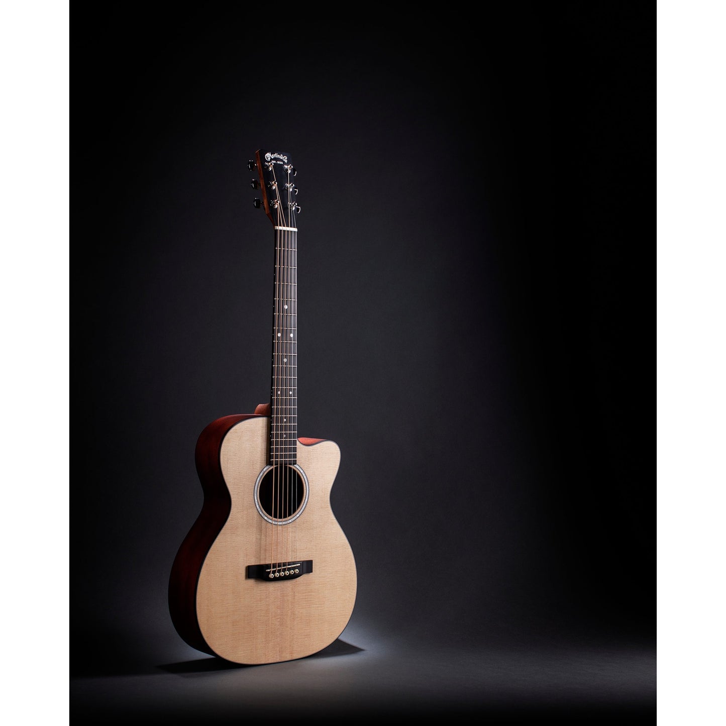 Martin 000C Junior 10E Acoustic-Electric Guitar (with Gig Bag)
