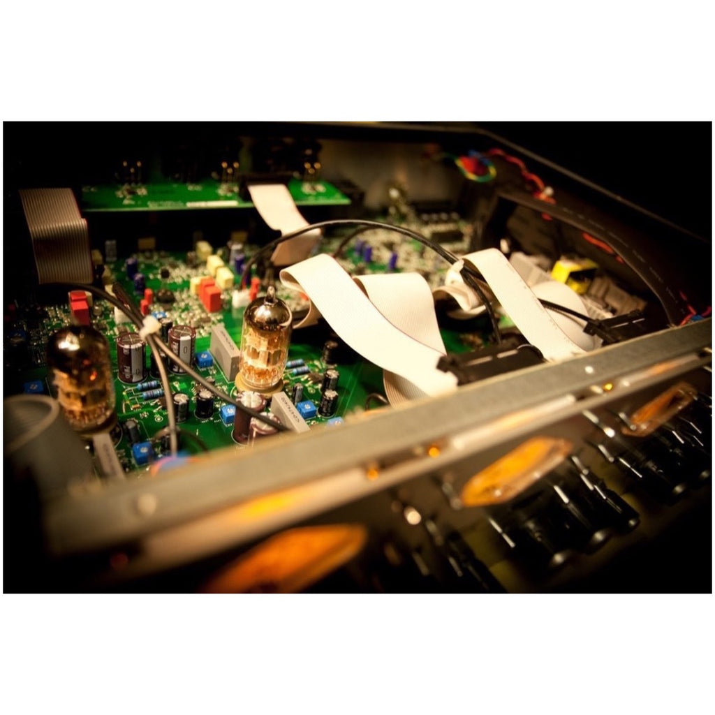 Universal Audio 4-710D 4-Channel Microphone Preamp